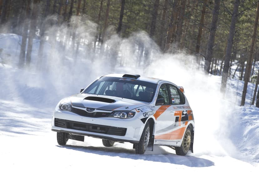 Rallikoulu nelivetoisella Subaru WRX Sti ralliautolla kolmelle | Saukkola