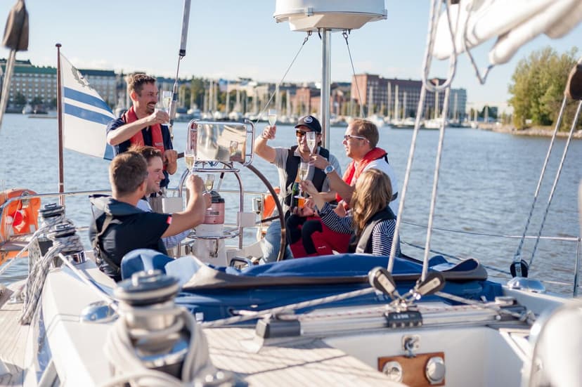 Pitkä purjehdusretki Belmontilla | Helsinki