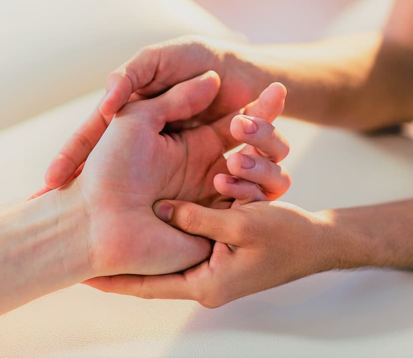 Intialainen käsi- ja jalkahieronta | Espoo