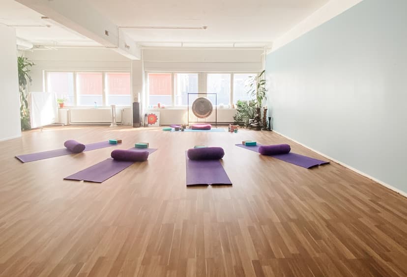 Dreamcloud jooga ja äänihoito kahdelle hengelle | Tampere