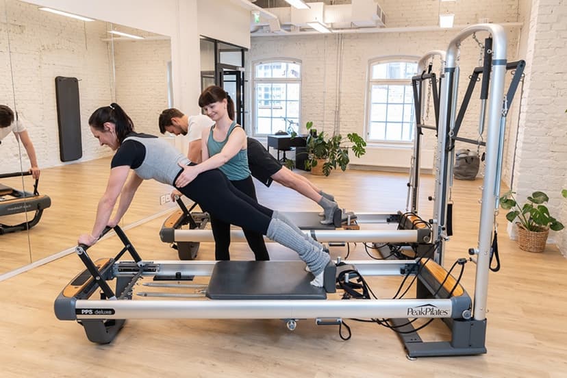 Pilateksen tai laitepilateksen yksityistunti neljälle 60 min | Helsinki