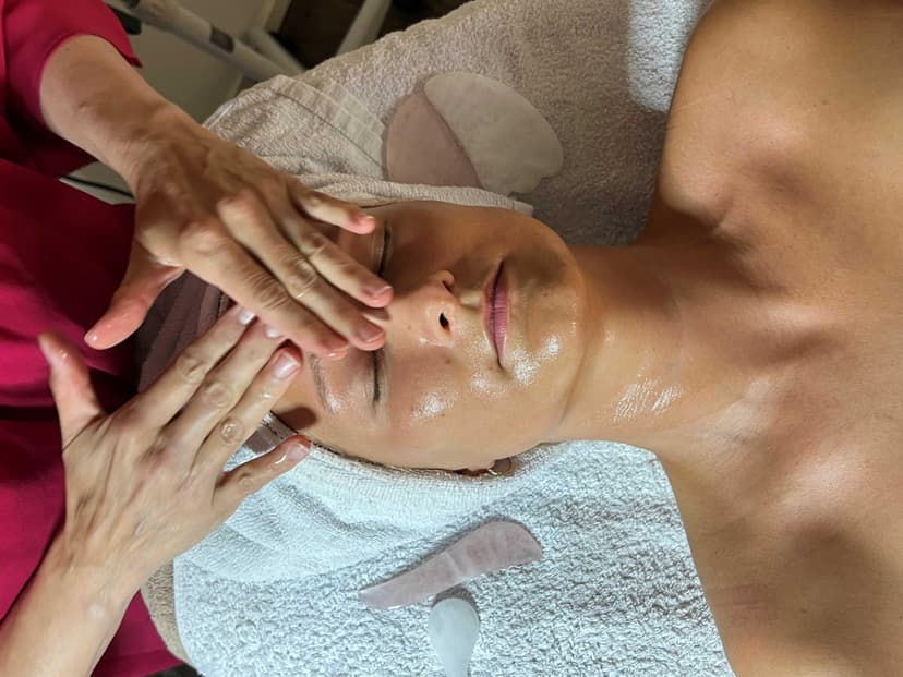 Hehkua iholle ja harmoniaa keholle | Helsinki