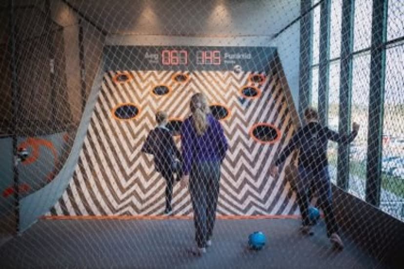 Elämyksellinen WOW Keskus pääsylippu aikuiselle | Viro