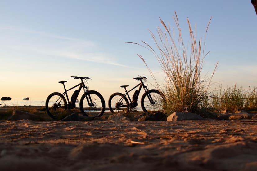 Sähkömaastopyörän vuokraus yhdelle - 3 tuntia | Oulu