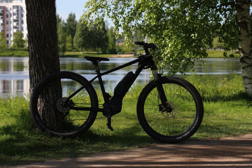 Sähkömaastopyörän vuokraus kahdelle - 8 tuntia | Oulu