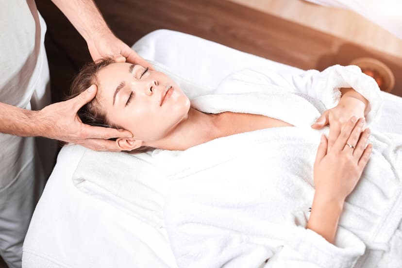 Ph-happokuorinta kasvohoito | Turku